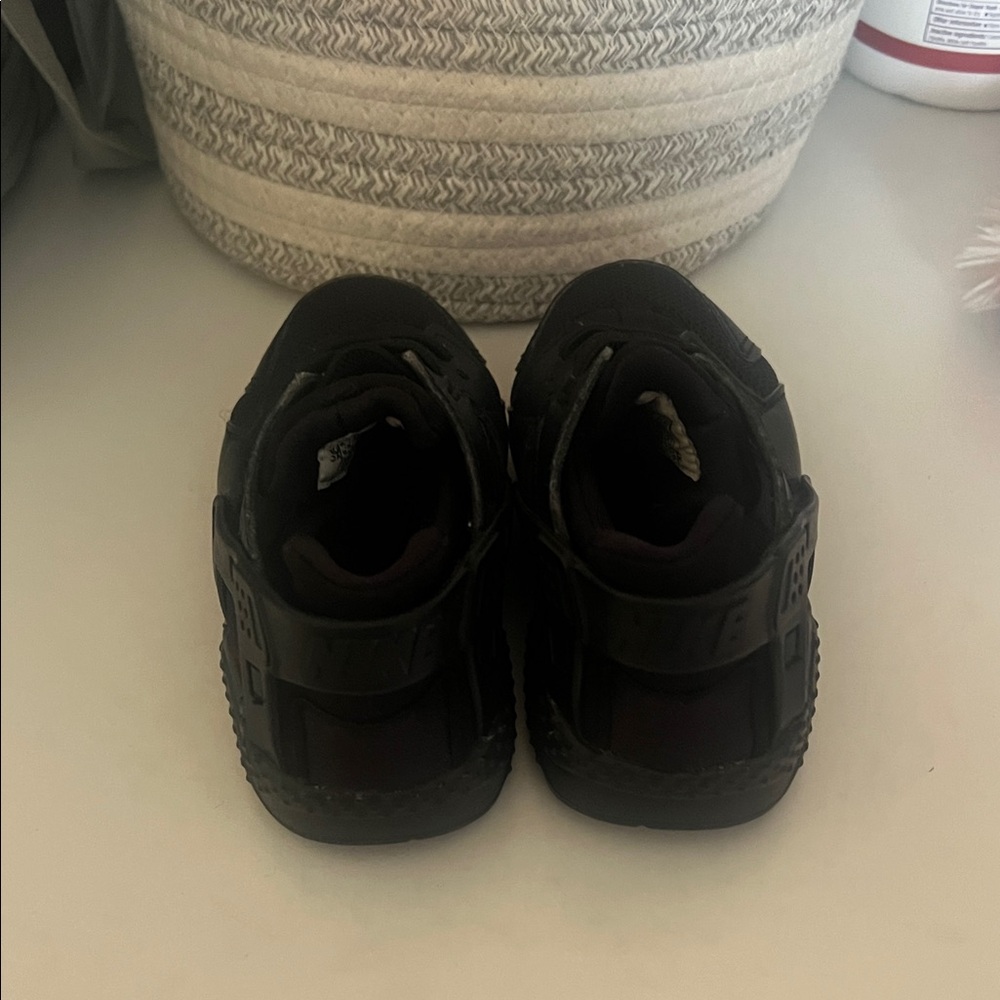 Toddler Nike Huarache - Picture 3 of 4